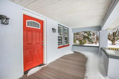 210 E Newkirk St, Tuscola, IL 61953 - photo 4