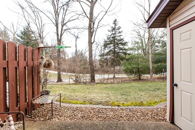 902 Westwood Dr, Maryville, IL 62062 - photo 5