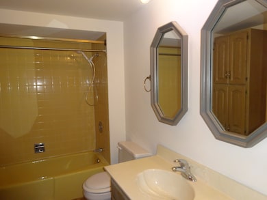 18340 Le Claire Ave, Country Club Hills, IL 60478 - photo 6