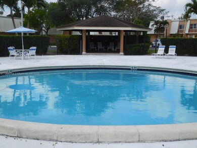 3686 W Citrus Trace unit 26, Davie, FL 33328 - photo 2