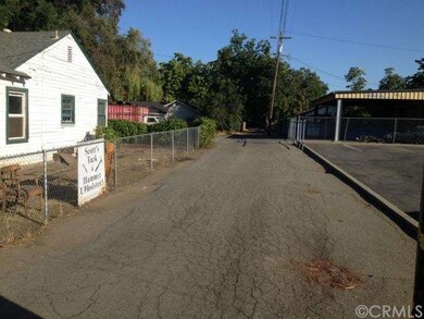 114 W 10th Ave, Chico, CA 95926 - photo 3