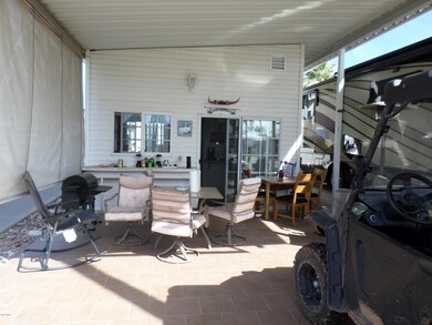 ARIZONA ROOM ON LOT