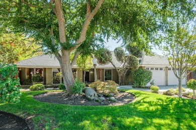 8844 N Ione Ave, Fresno, CA 93720 - photo 3