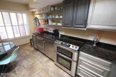 Kitchen (2)