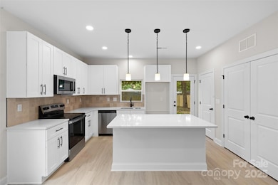 7805 Casa Loma Rd, Charlotte, NC 28269 - photo 7