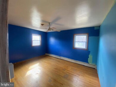 10281 Stansfield Rd, Laurel, MD 20723 - photo 5