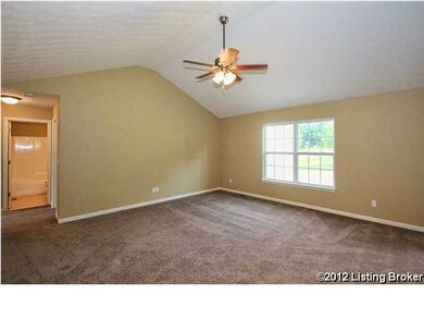 5920 E Manslick Rd, Louisville, KY 40219 - photo 4