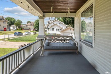 1210 W 17th St, Davenport, IA 52804 - photo 4
