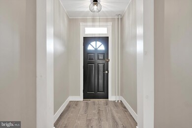 308 Washington St unit 310, Tamaqua, PA 18252 - photo 4