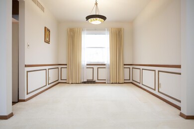 5565 Satinwood Dr, Columbus, OH 43229 - photo 5