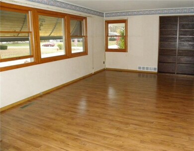 307 Hancook Rd, Plainfield, IN 46168 - photo 3