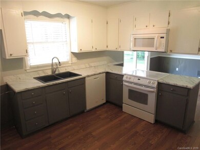 2909 Findley Rd, Statesville, NC 28625 - photo 4