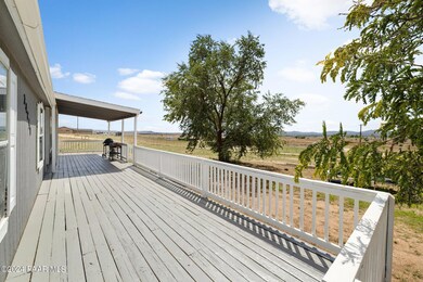 24851 N Mitchell Ln, Paulden, AZ 86334 - photo 7