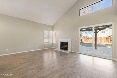 523 E Kettering St, Lancaster, CA 93535 - photo 7