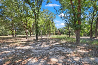524 Lydia Ln, Granbury, TX 76049 - photo 2