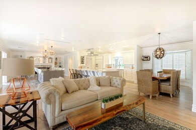 5801EExeterBlvd008