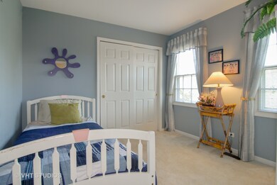 4764 Snapjack Cir, Naperville, IL 60564 - photo 6