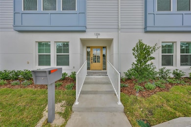 1206 W Lemon St unit 2, Tampa, FL 33606 - photo 2