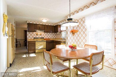 525 Cockeys Mill Rd, Reisterstown, MD 21136 - photo 6