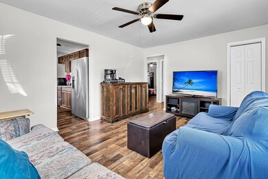 CREM - 5806 Robinhood Dr-17
