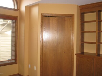 1824 Cross Bend St NE unit 75, Grand Rapids, MI 49505 - photo 7