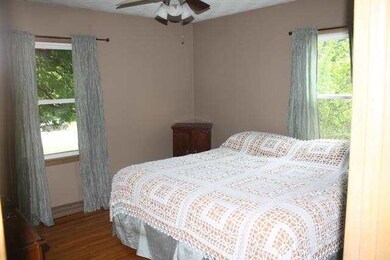 1304 Meadow Lane Dr, Bettendorf, IA 52722 - photo 3