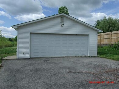 135 Walker Ln, Lawrenceburg, KY 40342 - photo 5