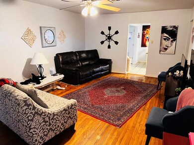 108 W Mulberry St, Fredericksburg, TX 78624 - photo 2