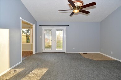 322 West St, Whiteland, IN 46184 - photo 6