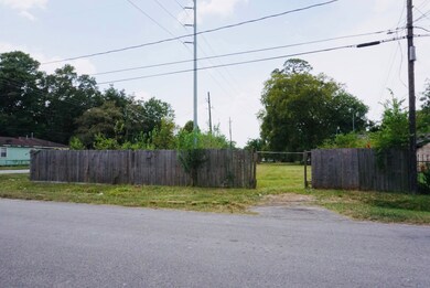 9201 Lanewood Dr, Houston, TX 77016 - photo 3