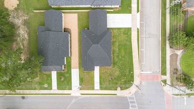 202 Lester St, Thomasville, GA 31792 - photo 2