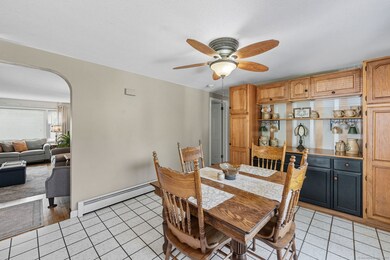 16 Saint Thomas St, Enfield, CT 06082 - photo 4