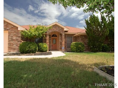 901 Mueller St, Copperas Cove, TX 76522 - photo 3