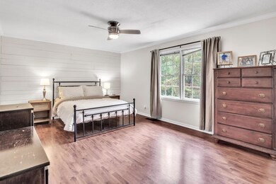 Primary Bedroom (3)