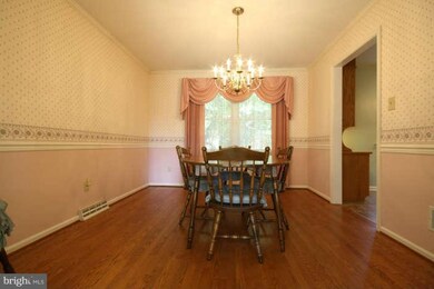2754 Fillmore Dr, Chambersburg, PA 17201 - photo 4