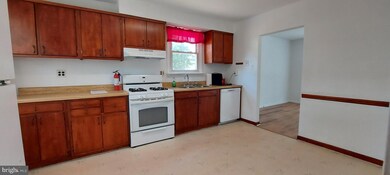 603 Maryland Rd, Glassboro, NJ 08028 - photo 4