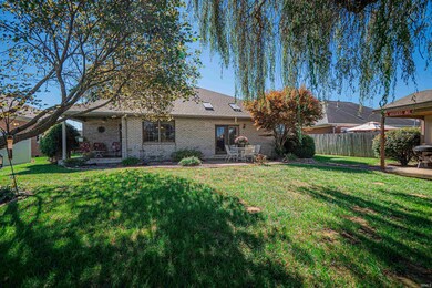 204 Westbriar Blvd, Newburgh, IN 47630 - photo 4