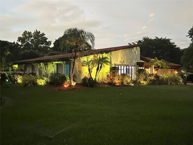 10951 SW 42nd Place, Davie, FL 33328 - photo 7