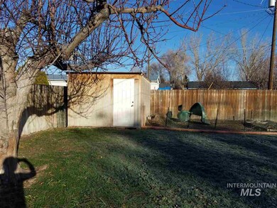 626 W Arizona Ave, Homedale, ID 83628 - photo 7
