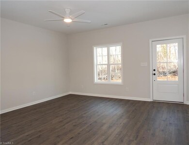 4310 Oak Ridge Dr, Winston-Salem, NC 27105 - photo 6