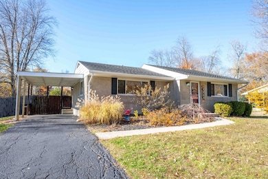 925 Pamela Dr, Cincinnati, OH 45255 - photo 3