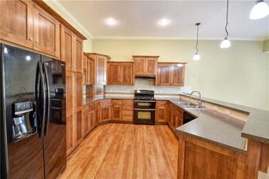 10506 W 49th Place, Shawnee, KS 66203 - photo 5