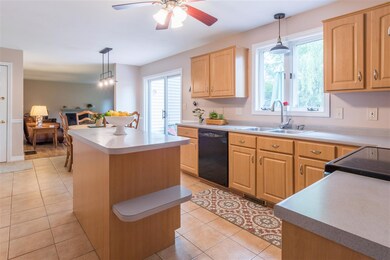 42 Mallard Point, MerriMacK, NH 03054 - photo 6