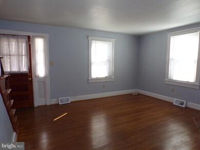 225 E 2nd Ave, Ranson, WV 25438 - photo 5