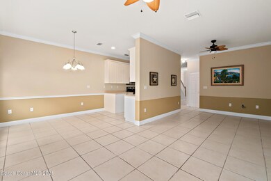 Living/Dining Area