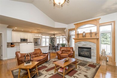 7625 Escalade Ct, West Des Moines, IA 50266 - photo 4