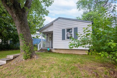 584 S Wheatland Ave-19