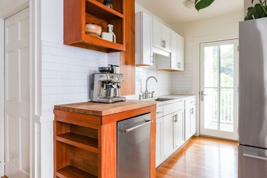 112 Berkshire St unit 3, Cambridge, MA 02141 - photo 5