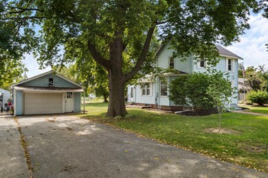 107 W Fillmore St, Philo, IL 61864 - photo 3
