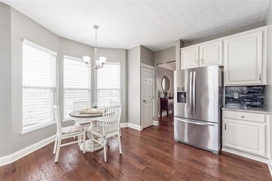 Kitchen - 5860 Triplett Sq (3)